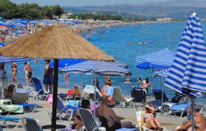 гърция отчита страшен срив туристическия бизнес