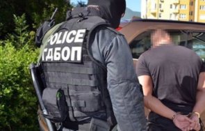 две жени мъж закопчани наркотици хасково