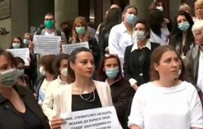 трети ден протестите пенсионирането проф кантарджиев стихват