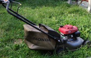 наглост огромен скандал красно село граждани чистят косят кметицата дебъ глобява снимки