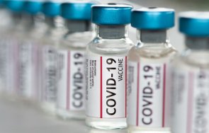 пристигнаха 222 000 дози ваксини covid