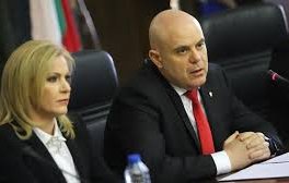 главният прокурор пътува карнобат заради малките съдилища