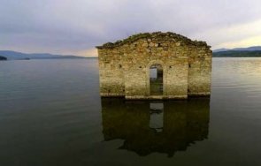 рок фест посрещат july morning потопената църква язовир жребчево