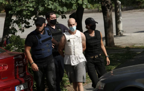 случва българина арестуван изнасилване чистачка атина снимка