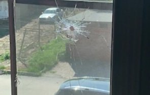 стреляха прозорците къща русе