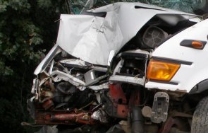 шофьор забил колата оградата кцм пловдив