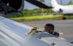 хеликоптерът колумбийския президент бил обстрелван