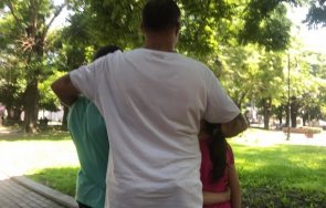 нечовешка драма майка отказа децата проституира бащата влиза затвора изкупи нейни стари грехове