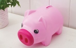 издирват притежателя детска касичка 000 евро