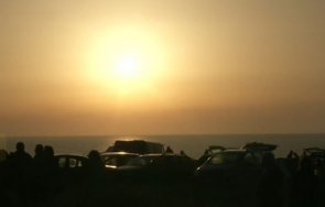 стотици посрещнаха слънцето джулай морнинг