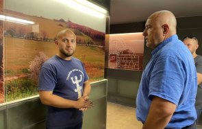 борисов свещарската гробница добре погрижихме културата древният паметник труден изчегъртване снимки