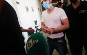 опитът убийство бургас годишният нападател ученичка изправя темида