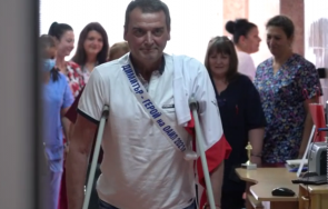 135 дни реанимация изписваха годишен пациент преборил covid