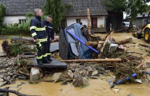 урагани чехия взеха две жертви