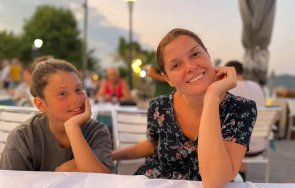 Алекс Сърчаджиева и София