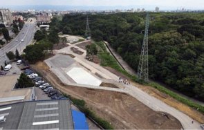 започва изграждането пешеходния мост люлин западния парк