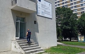 трагедия годишен мъж почина затиснат хладилник асансьор общежития