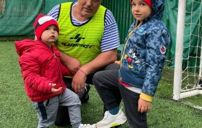 юли пик ретро внучето бойко става снимка