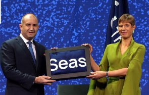 демонстративен международен бойкот триморието радев мнозинството европейски президенти знаково уважат събитието