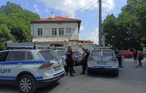 трима арестувани ромския квартал бургас