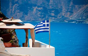 какви стимули предлагат гърците ваксинират