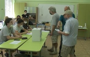 тотален хаос русенци късат разписките машините вотът отчетен правилно видео