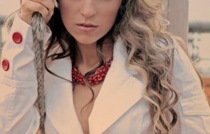 Цветелина фолкпевица