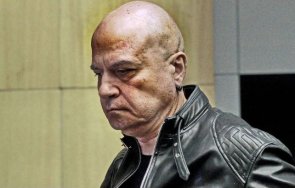 срам резил слави колосален провал родния учиндол