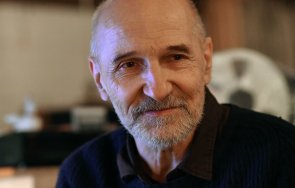 коронавирусът погуби легендарен руски актьор музикант