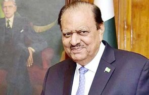 почина бившият президент пакистан мамнум хусаин