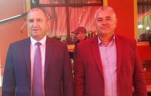 скандал назначеният служебното правителство радев губернатор смолян уреждал роднини сладки служби