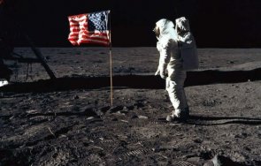 днешния ден човек първи път стъпва луната