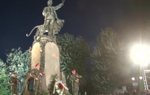 тържествена заря проверка карлово отбеляза 184 рождението левски