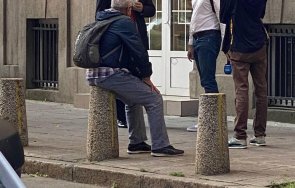 горещо пик гешев пие кафе журналисти всс дионисий гошо тъпото скриха снимки