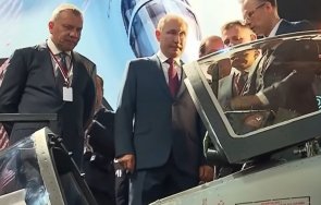 путин разгледа новия руски стелт изтребител