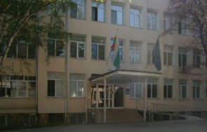 издигат паметна плоча имена жертви covid двора кюстендилската болница