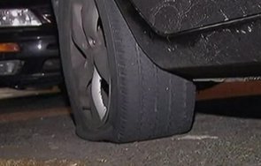 хулигани нарязаха гумите повече десет коли враца