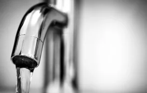 възстановиха водоподаването лом