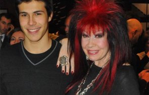 петя буюклиева вдигна тежка сватба снимки