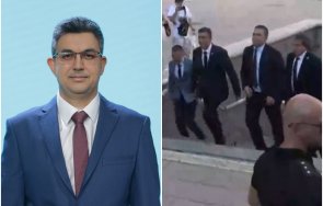 първо пик премиерът слави трифонов депутатът итн пламен николов румен радев връчва мандата живо