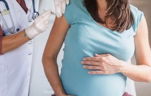 великобритания призова бременните ваксинират