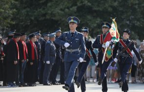 първи офицерски пагони получиха випускниците ввву георги бенковски снимки