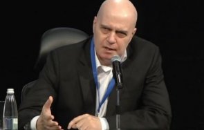 журналистът стефан ташев добри новини рептилът слави жив радев вкара сем авторите радка пиратка тигре тигре