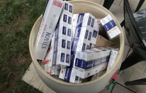 Митничарите на Летище София спряха износа на 54 000 къса цигари