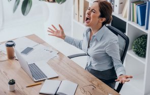 заради пандемията все повече държави експериментират дневна работна седмица