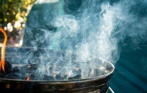 барбекю вдигна тревога пожарникарите сливен