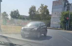 дама джип подкара насрещното англия