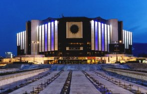 министерство културата съобразим подадената ръководството ндк оставка