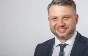 екшън набиха председателя общинския съвет каварна дискотека