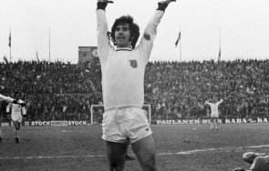 цяла германия скърби бомбардира нацията герд мюлер